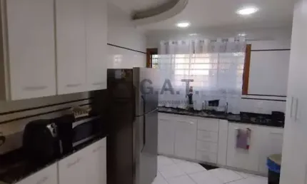 Casa com 4 quartos à venda na Vila Hortência, Sorocaba 