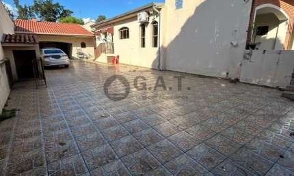 Casa com 4 quartos para alugar na Vila Hortência, Sorocaba 