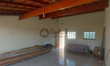 CASA À VENDA NO JARDIM VICENTE SERRANO - SOROCABA/SP