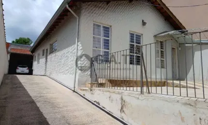 Casa com 3 quartos à venda no Jardim Simus, Sorocaba 