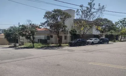 CASA  COMERCIAL À VENDA NO ELTON VILLE - SOROCABA/SP
