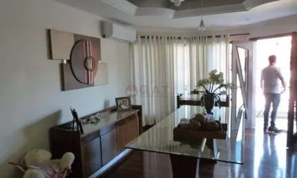 Casa com 3 quartos à venda no Wanel Ville, Sorocaba 