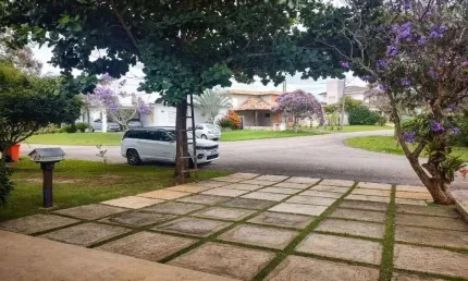 Casa de condomínio à venda, no Condomínio Village Ipanema l, em Araçoiaba da Serra, Condomínio Village Ipanema I, com 3 quartos, 321m²