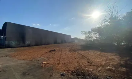 Terreno à venda na Avenida Marechal Costa e Silva, Vila Brasil, Ribeirão Preto