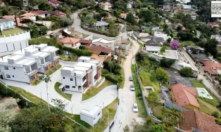 BELÍSSIMA CASA NOVA – FEITA ESPECIALMENTE PARA VOCÊ!