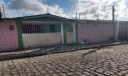 Casa com 4 quartos para alugar no Lagoa Nova, Natal 