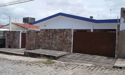 Casa com 3 quartos para alugar no Nova Parnamirim, Parnamirim 