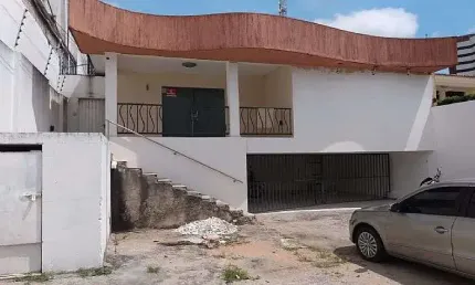Casa comercial para alugar no Candelária, Natal 