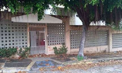 Casa comercial à venda no Ponta Negra, Natal 