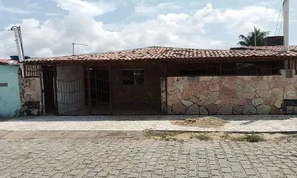 Casa com 3 quartos para alugar no Pitimbu, Natal 