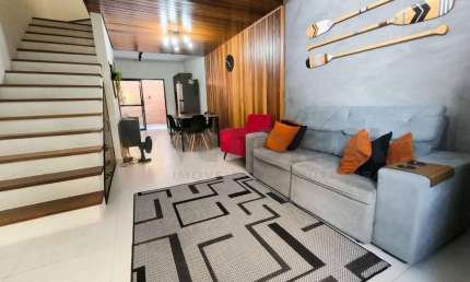 Casa em condomínio fechado com 2 quartos à venda na Rua Antônio Carlos Quental Simas, 12, Pontal de Santa Marina, Caraguatatuba