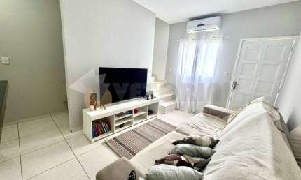 Casa em condomínio fechado com 2 quartos à venda na Rua Inácio Batista de Faria, 12, Balneário Mar Azul, Caraguatatuba