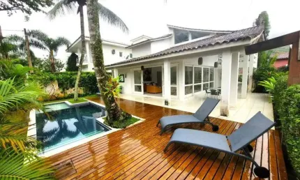 Sobrado com 5 dormitórios à venda, 350 m²  - Toque Toque Pequeno - São Sebastião/SP