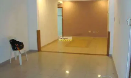Sobrep baixa 3 dorms, suíte, duas vagas, Vila Valença, SV