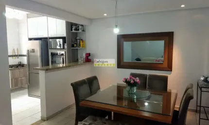 Sobrado em cond. com 3 dorms, 2 vgs, Vila Valença, São Vicente