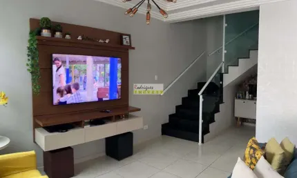 Sobrado de Condomínio com 2 dorms, Vila Voturua, São Vicente - R$ 435 mil, Cod: 4047