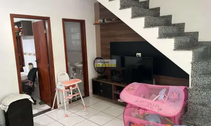 Sobrado de Condomínio com 2 quartos, Vila Voturua, São Vicente - R$ 320 mil, Cod: 3133