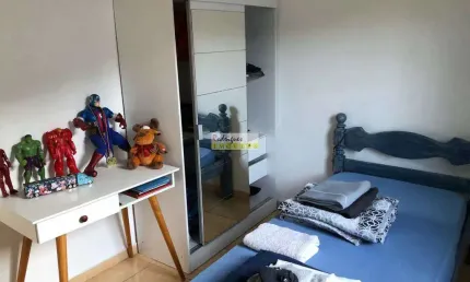 OPORTUNIDADE - Sobrado em condominio no Voturuá - 220 mil