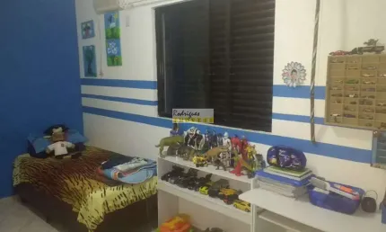 Sobreposta baixa -  3 dorms, 2 vagas -  Voturua, SV- R$ 430 mil