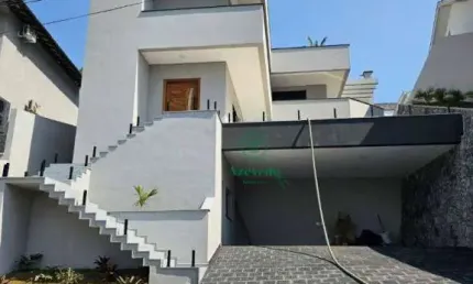 Sobrado com 3 dormitórios à venda, 355 m² por R$ 3.200.000,00 - Jardim Imperial Hills III - Arujá/SP