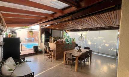 Casa com 2 dormitórios à venda, 130 m² por R$ 800.000,00 - Jardim Centenário - Atibaia/SP