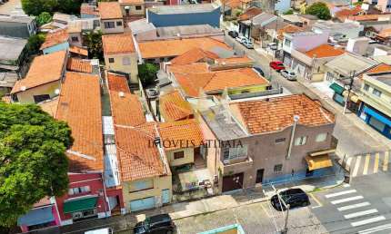 Casa no centro de Atibaia com localização privilegiada