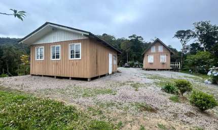 Sítio Com Uma Casa e Um Chalé - Na Cidade de São Bonifácio/SC
