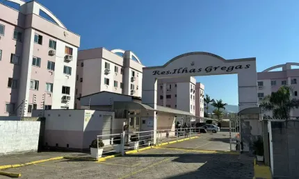 Apartamento de 02 Quartos no Aririú em Palhoça/SC: SEMIMOBILIADO!