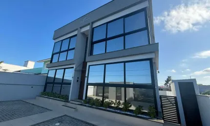Moderno Apartamento Frente Mar na Praia da Pinheira em Palhoça/SC: PODE SER FINANCIADO!