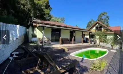 Maravilhosa Casa de Campo Pertinho da Praia em Palhoça/SC: Piscina e Área Gourmet!