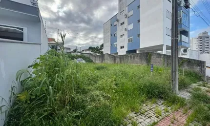 Excelente Terreno no Pagani em Palhoça/SC: 309m² e Pertinho de TUDO!