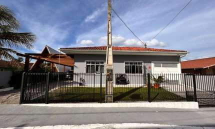 Casa Alto Padrão SemiMobiliada - Bairro Aririu em Palhoça/SC