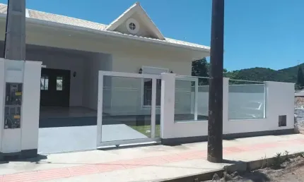 Casa com 3 quartos à venda na Praia de Fora, Palhoça 