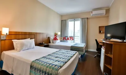 Flat com 1 quarto para alugar na Avenida Sabiá, 825, Moema, São Paulo