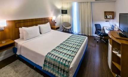 Flat com 1 quarto para alugar na Avenida Sabiá, 825, Moema, São Paulo