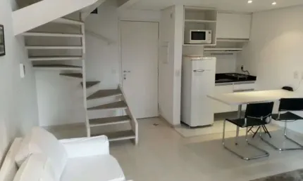 Apartamento Duplex com ótimo preço no bairro Vila Olímpia. Confira!