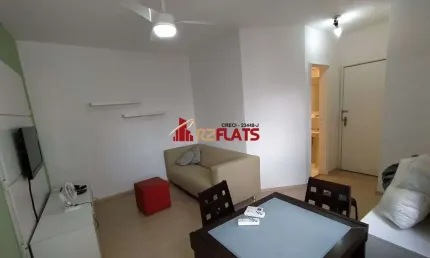 Flat com 2 quartos para alugar na Rua Juquis, 31, Moema, São Paulo