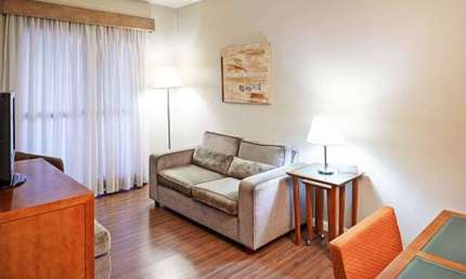 Flat com 2 quartos para alugar na Rua Sansão Alves dos Santos, 373, Brooklin, São Paulo