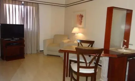 Flat com 1 quarto para alugar na Rua Guarará, 511, Jardins, São Paulo
