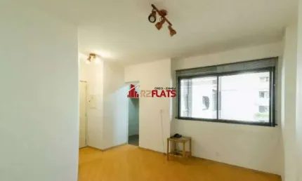 Flat com 2 quartos para alugar na Rua Juquis, 31, Moema, São Paulo
