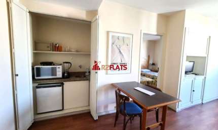 Flat com ótimo preço no bairro Cidade Monções. Confira!