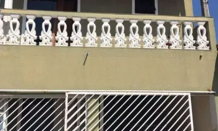 Zona Norte Prox. Shopping Lindo Sobrado 2 dorm vendo aceito troca menor valor