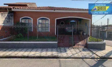 Vila Hortência de esquina, ótima localização , 3 dorm com 1 suit