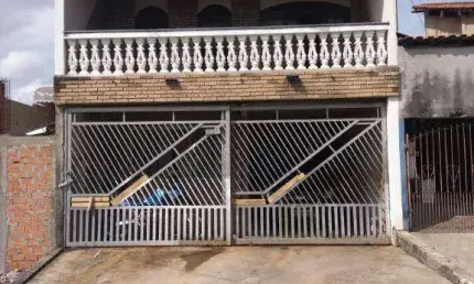 Casa com 4 quartos à venda na Rua José Laureano de Camargo, Conjunto Habitacional Jardim Serrano, Votorantim