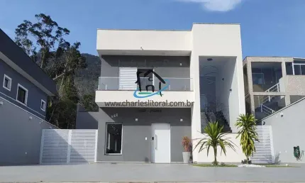 Sobrado em Condomínio para Venda em Caraguatatuba, Praia da Mococa, 3 dormitórios, 3 suítes, 5 banheiros, 8 vagas