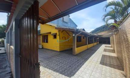 Casa para Venda em Caraguatatuba, Sumaré, 5 dormitórios, 1 suíte, 3 banheiros, 4 vagas