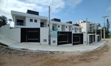Sobrado para Venda em Caraguatatuba, Massaguaçu, 2 dormitórios, 2 suítes, 3 banheiros, 2 vagas