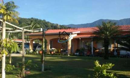 Casa para Venda em Caraguatatuba, Massaguaçu, 4 dormitórios, 1 suíte, 3 banheiros, 6 vagas