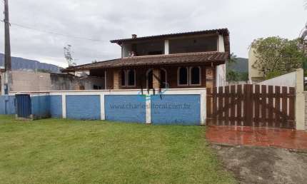 Sobrado para Venda em Ubatuba, Praia da Lagoinha, 4 dormitórios, 2 suítes, 2 banheiros, 4 vagas