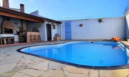 Casa para Venda em Atibaia, Vila Thais, 3 dormitórios, 1 suíte, 2 banheiros, 3 vagas